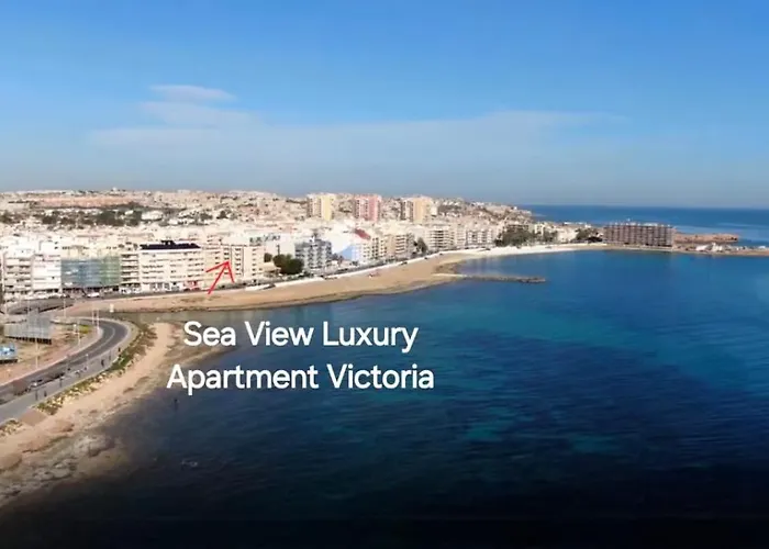 Sea View Luxury Apartment Victoria